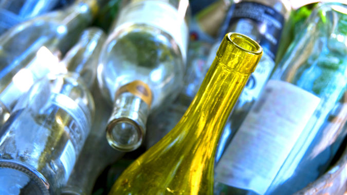 Niamh Peren wants to see all food and drink packaging labelled in three ways. (Photo / Getty Images)