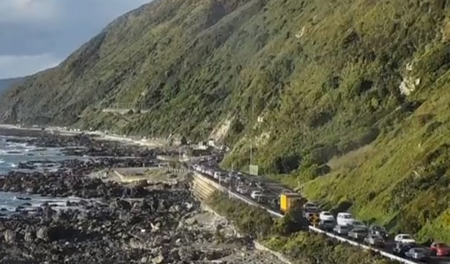 Crashes are affecting both the north and southbound lanes on Paekakariki Hill. (Photo / NZTA)