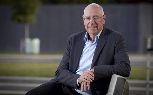 Sir Stephen Tindall joined Simon Barnett and James Daniels for Six and a Song. (Photo / NZ Herald)