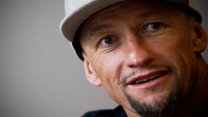 Carlos Spencer's infamous 'Toffee Pops' advert from 1999. / Griffin's