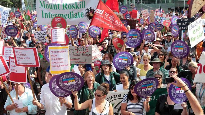 Thousands of teachers  rallied in centres across the country. Photo \ NZ Herald 
