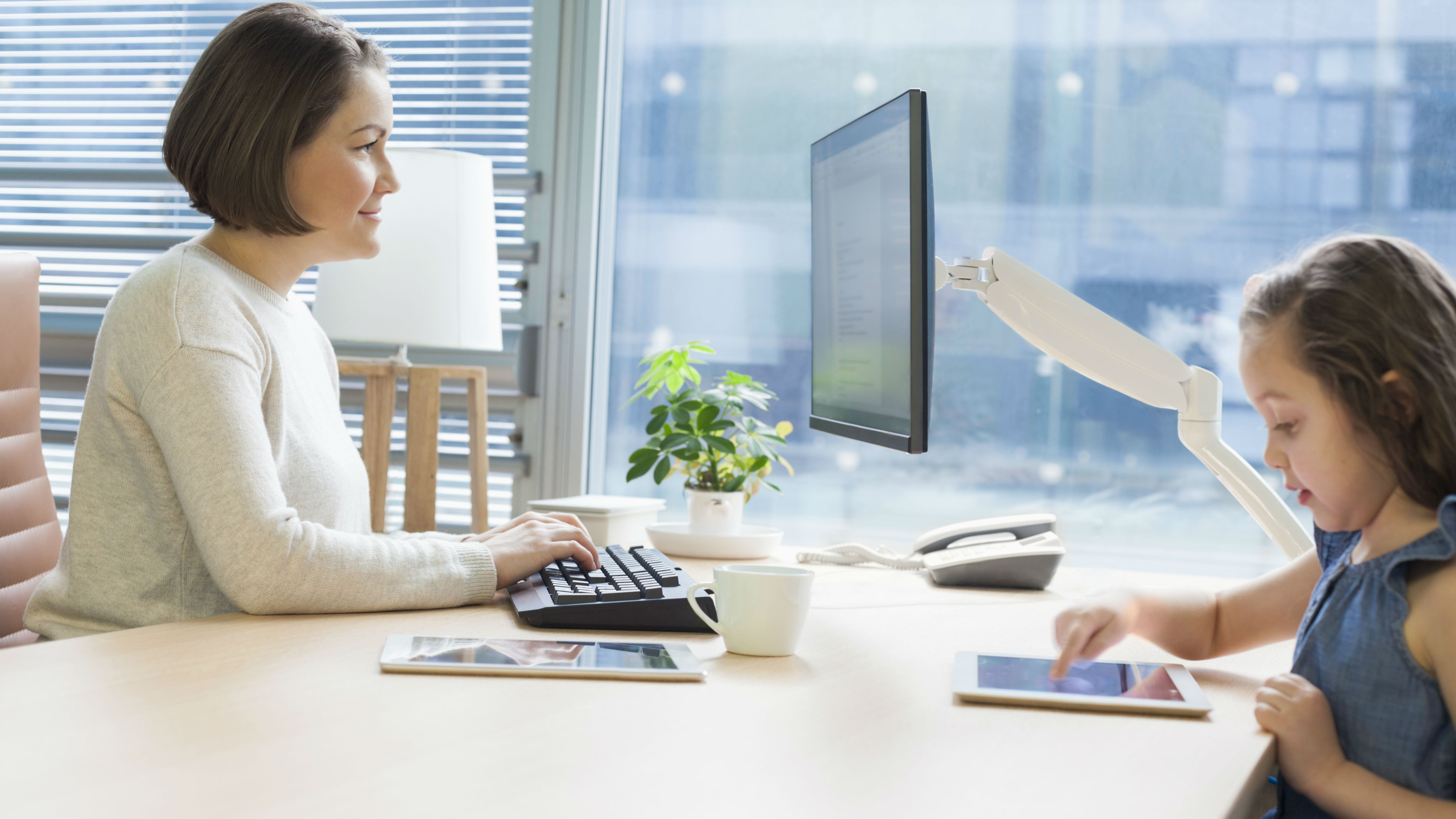 Leighton Smith: Kids do not belong in the workplace