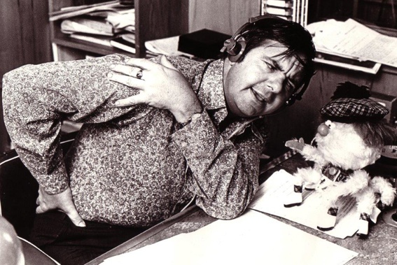 Merv Smith, seen here with sidekick McHairy, signed off in January 1987. (Photo / Newstalk ZB)