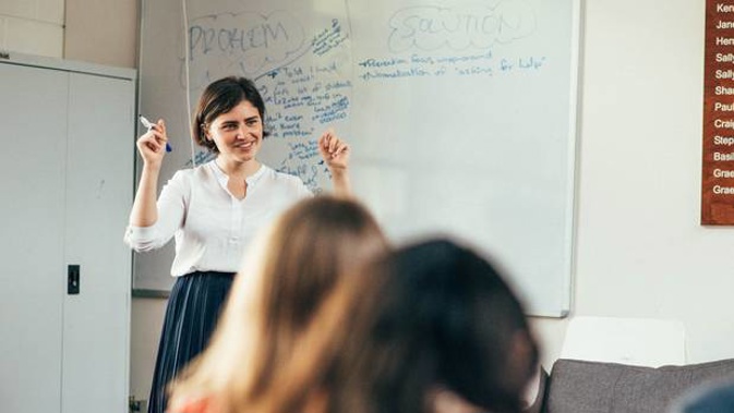 Green Party spokeswoman Chloe Swarbrick talks mental health with students at AUT. Photo / Supplied