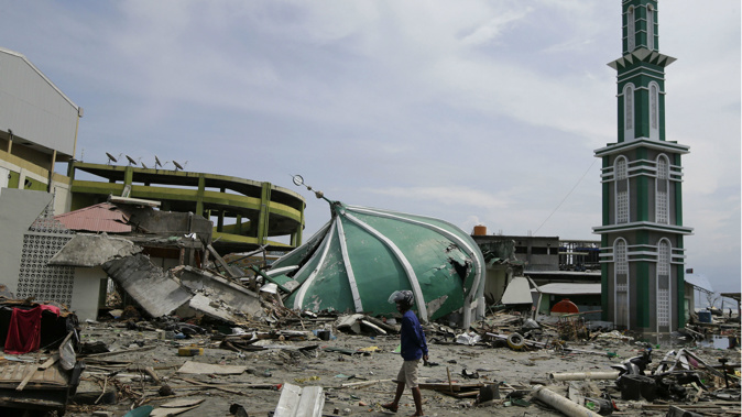 More than 80,000 people have been displaced and thousands of homes and buildings in Palu and surrounding areas have been destroyed. Photo / AP