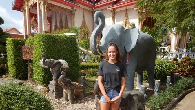 Canterbury high school student Sarah Calley was bitten by stray dogs when going on an early morning run along a Thailand beach. (Photo / Supplied)