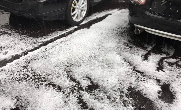 The hail fell thick and fast in Auckland. (Photo / Supplied)