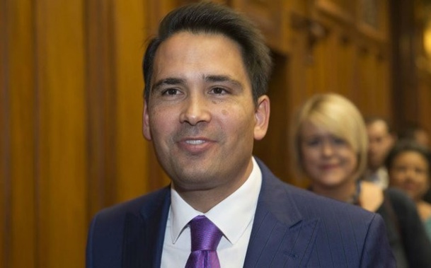 National is ahead but Simon Bridges remains on 7 per cent. (Photo / NZ Herald)