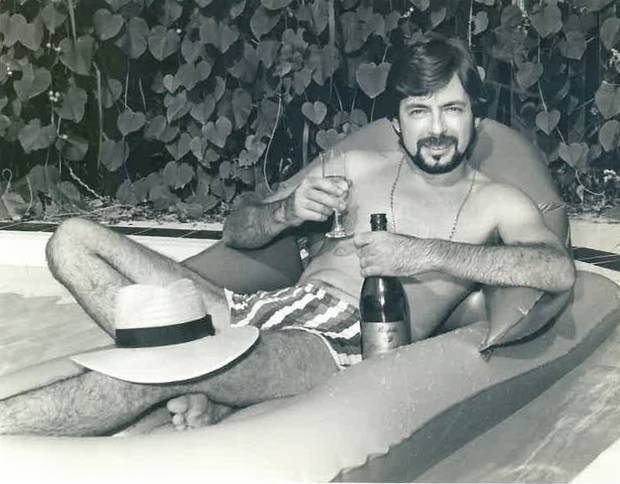 Leighton Smith relaxing in a bath as appeared in the Townsville Bulletin picture. Photo / Supplied.