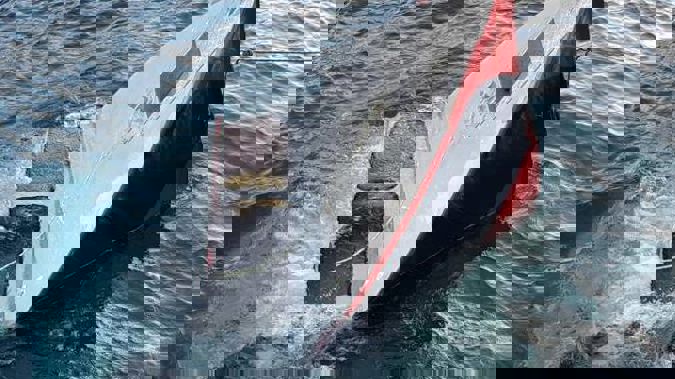 Family Forced To Flee Sinking Boat In Lake Wakatipu