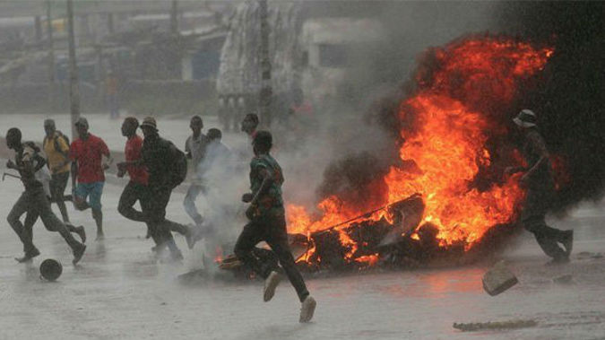 There were widespread reports of violence as Zimbabwe faced a third day of protests over what has become the world's most expensive gasoline.