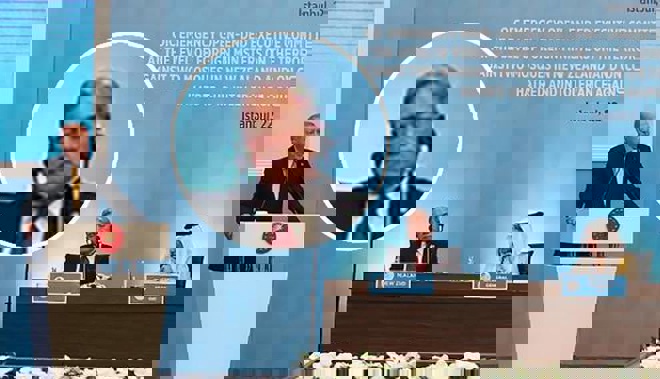 President Recep Erdogan delivers a speech at the Islamic Summit in Istanbul 22 March 2019, as Winston Peters appears to sleep. Photo / Supplied