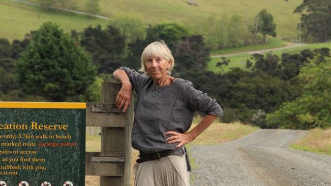 Kerikeri woman Keri Molloy is calling for better access to Taronui Bay, currently accessed only by a 3.7km DoC track across farmland. (Photo / Peter de Graaf)