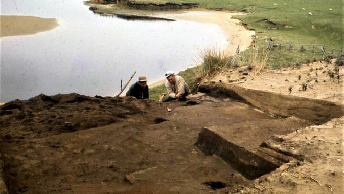 Bill Knox (right) at work at the Tautuku, South Otago, excavation in 1963. Photo / Les Lockerbie