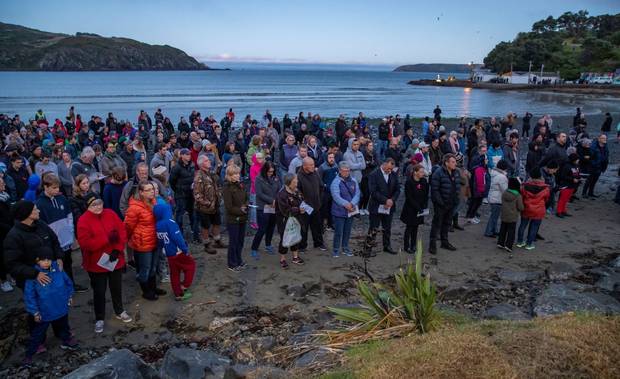 The crowd gathered for the Anzac Day on the Beach dawn service at Titahi Bay Porirua. Photo /Mark Mitchell