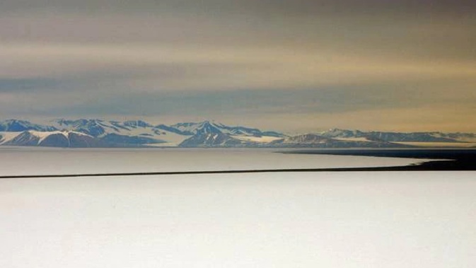 At about 500,000 sq km, Antarctica's Ross Ice Shelf is equivalent to the area of France. (Photo / File)