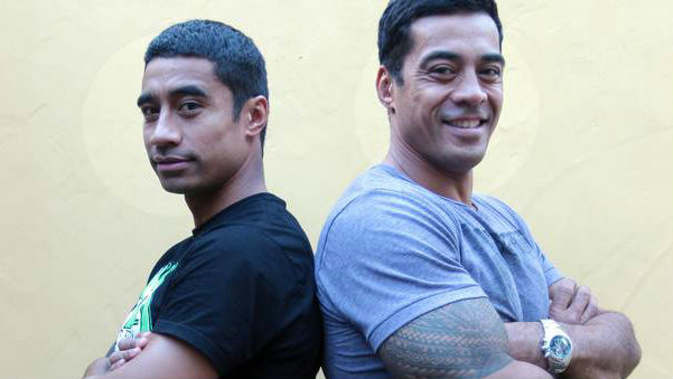 Magasiva, pictured here with brother Robbie, has passed away aged 38. (Photo / File)