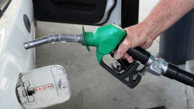 Fuel prices continue to be high in Wellington. (Photo / Duncan Brown)