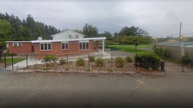 Ambulances were called to Thornbury School just after 3pm. Photo / Google street view