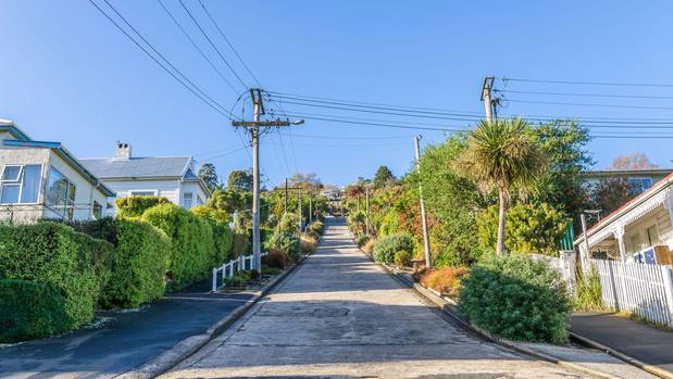 Dunedin's Baldwin St has been stripped of its world's steepest street crown.