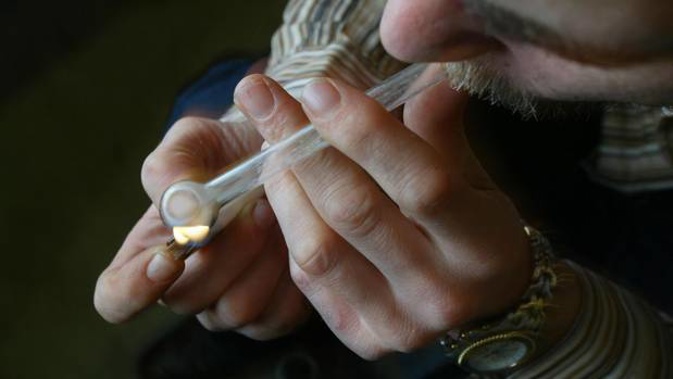 The test for prosecuting drug users will be whether a therapeutic approach would be more beneficial "to the public interest" rather than for the individual involved. (Photo / File)