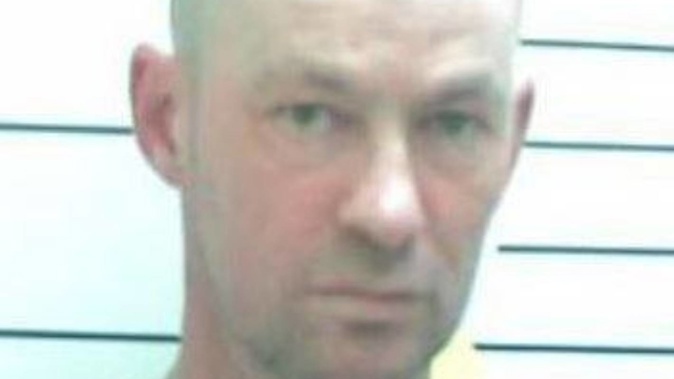 Mugshot of 1998 convicted murderer Aaron Howie, 47, who is on the run from police in Canterbury. Photo / Supplied