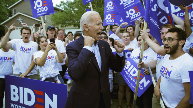 Former Vice President and Democratic presidential candidate Joe Biden meets with supporters in Iowa. (Photo / AP)