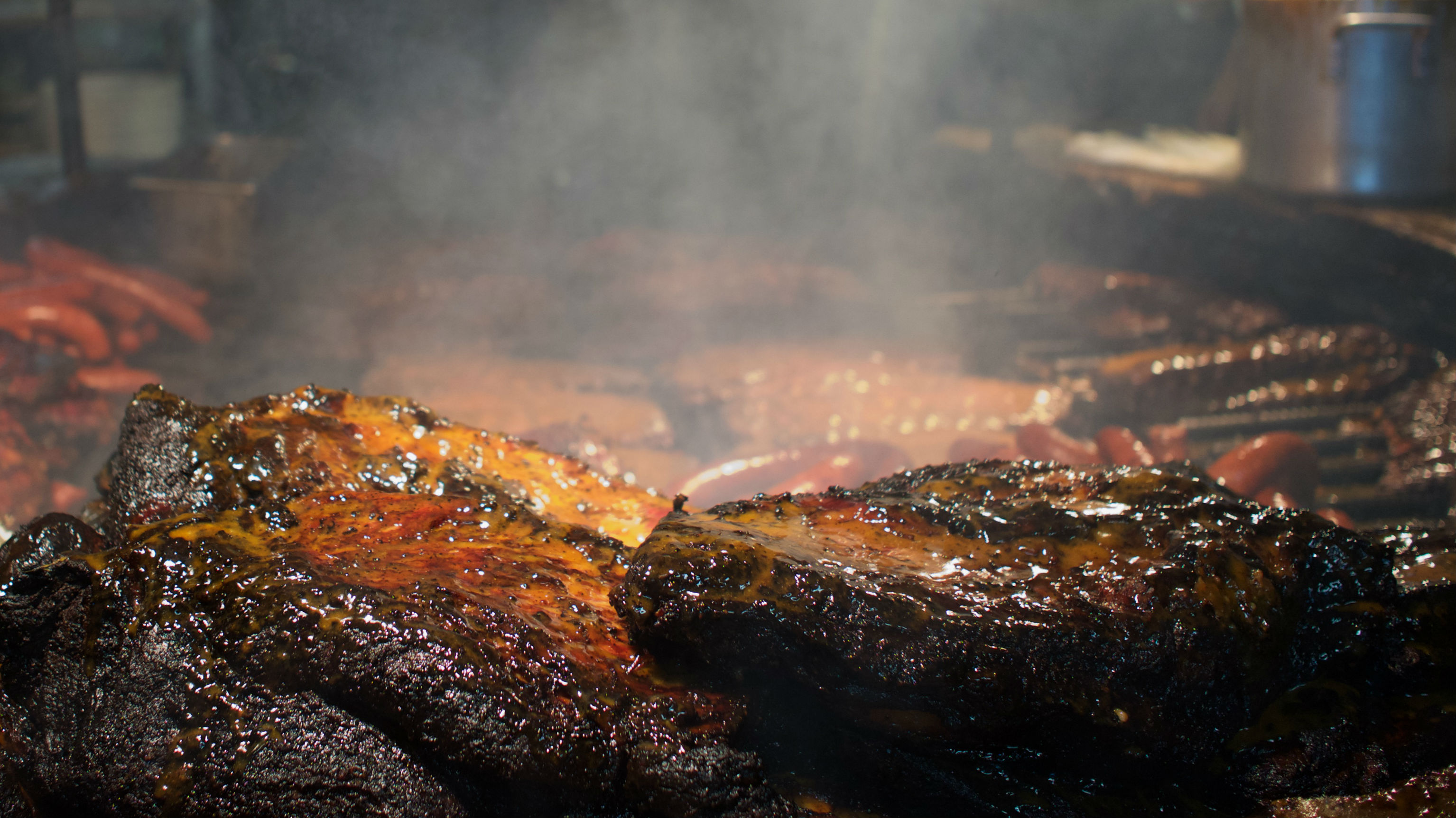 Vegan takes neighbours to court over cooking BBQs. (Video / 9News)