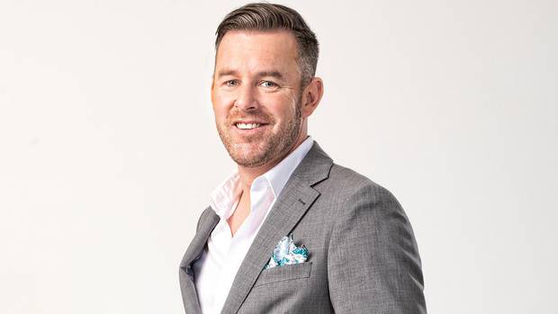 New Zealand reality show removes man charged with domestic violence in Seattle. (Video / K5 News)