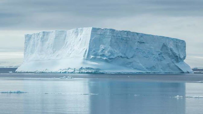 Scientists predicted D28 iceberg would break off would happen between 2002 and 2015.
