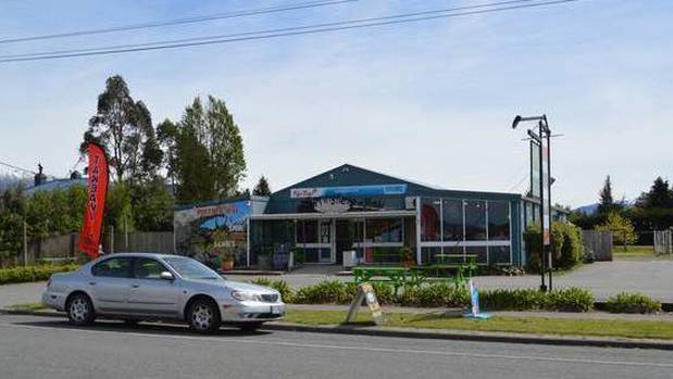The Springfield Cafe on the western fringe of the Canterbury Plains had received bad reviews on TripAdvisor.
