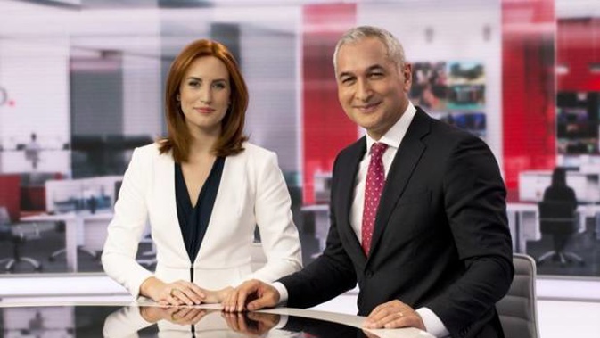 Sam Hayes and Mike McRoberts host Three's 6pm bulletin. (Photo / Supplied)