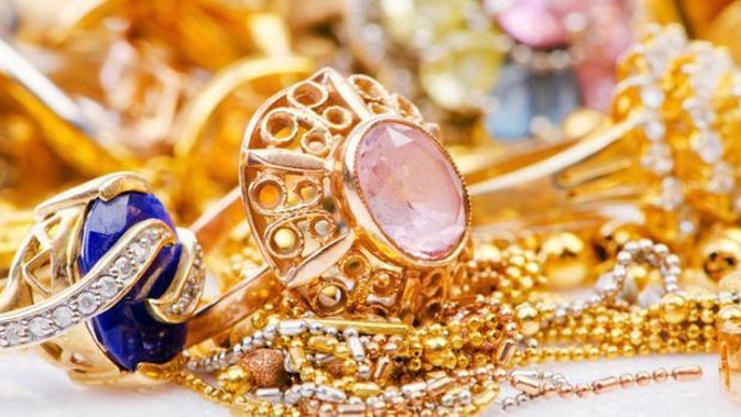 A Christchurch teenager is accused of stealing $200,000 worth of jewellery from Christchurch and Wellington stores. Photo / Thinkstock
