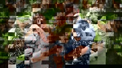 Samantha Adams, with her husband Christopher and their toddler Ashton. (Photo / Jason Oxenham)