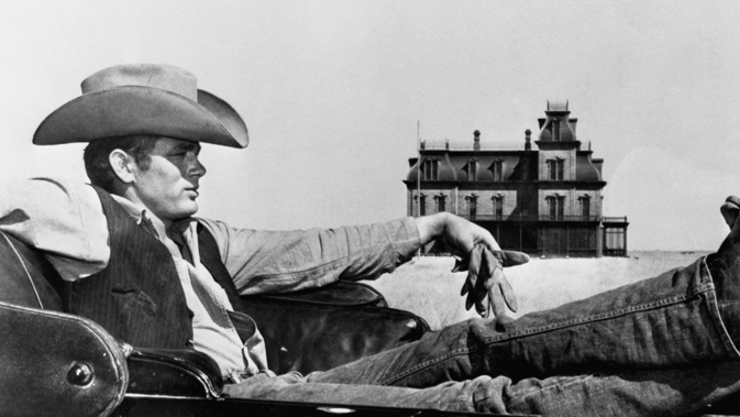 James Dean on the set of his final movie, Giant. (Photo /Getty)