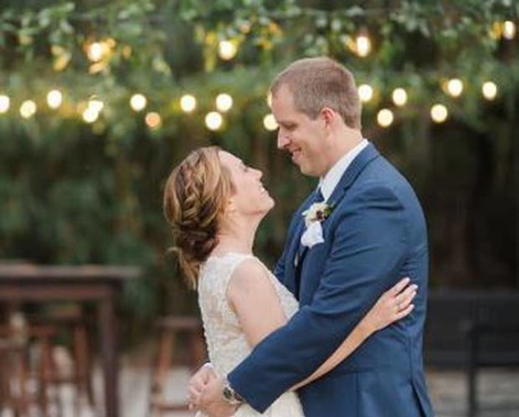 Newlyweds Lauren and Matthew Urey were visiting White Island. (Photo / Supplied)