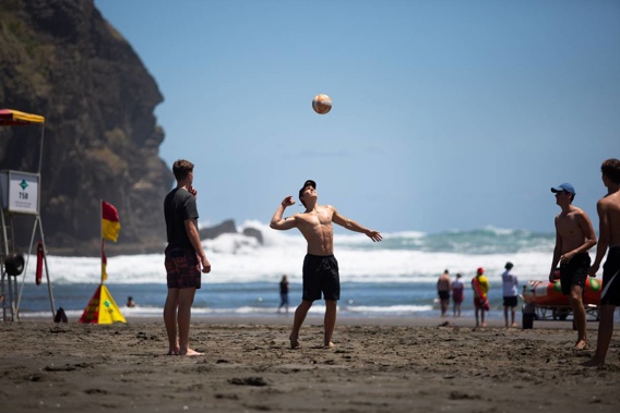 The beach will be a good option for Kiwis this Christmas, with fine weather on the way for most. Photo / Sylvie Whinray
