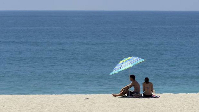 High temperatures are set to linger this week. (Photo / NZ Herald)