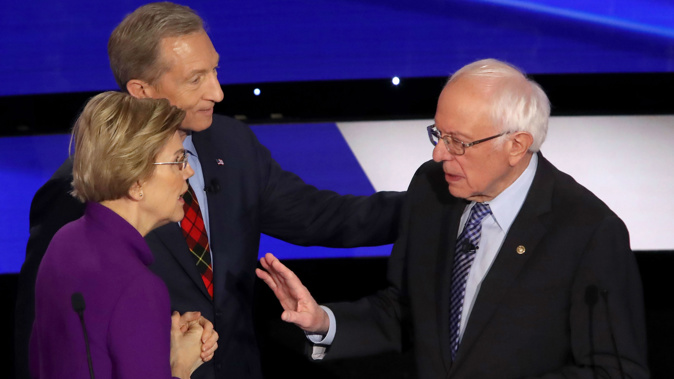 Elizabeth Warren and Bernie Sanders (Photo / CNN)