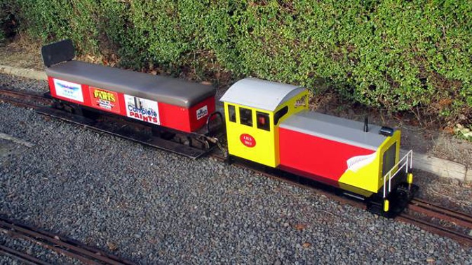 A youth reportedly presented knife to miniature railway volunteer in Anderson Park before fleeing. (Photo / Supplied)