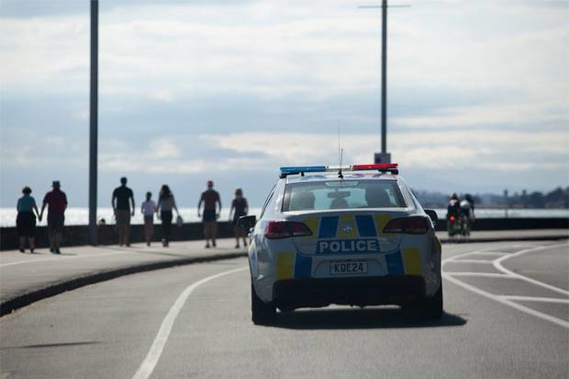 Police patrol Auckland's Tamaki Drive on day 10 of the lockdown. Photo / Sylvie Whinray