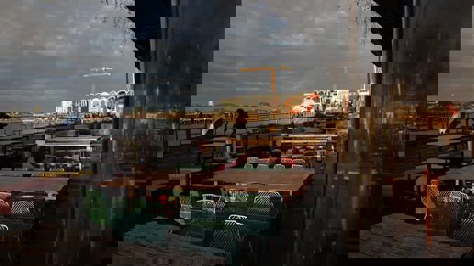 The Viaduct in Auckland on the final weekend of Level 3 during the Covid-19 pandemic. Photo / Sylvie Whinray
