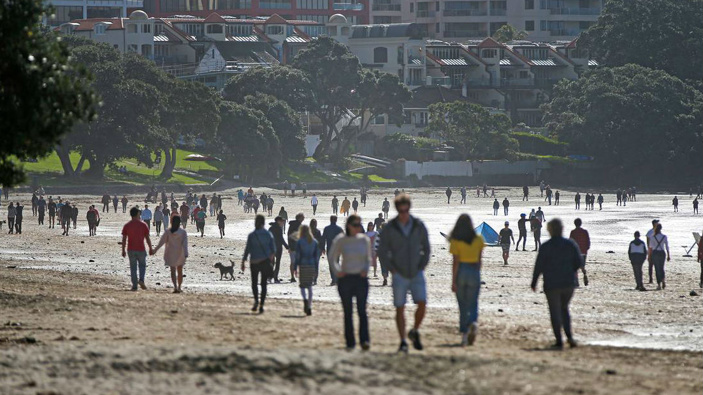 People are finding themselves amongst crowds for the first time in months. (Photo / NZ Herald)