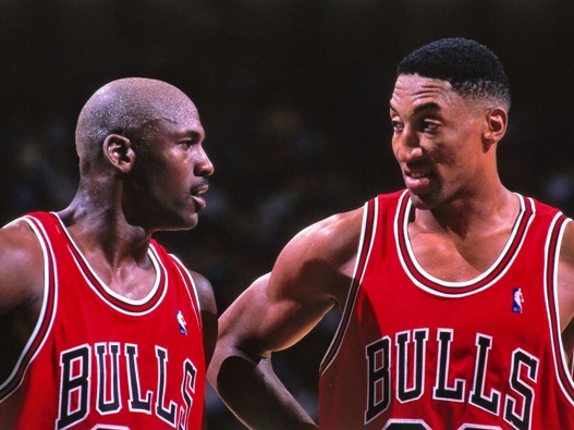 Michael Jordan and Scottie Pippen, (Photo / AP)