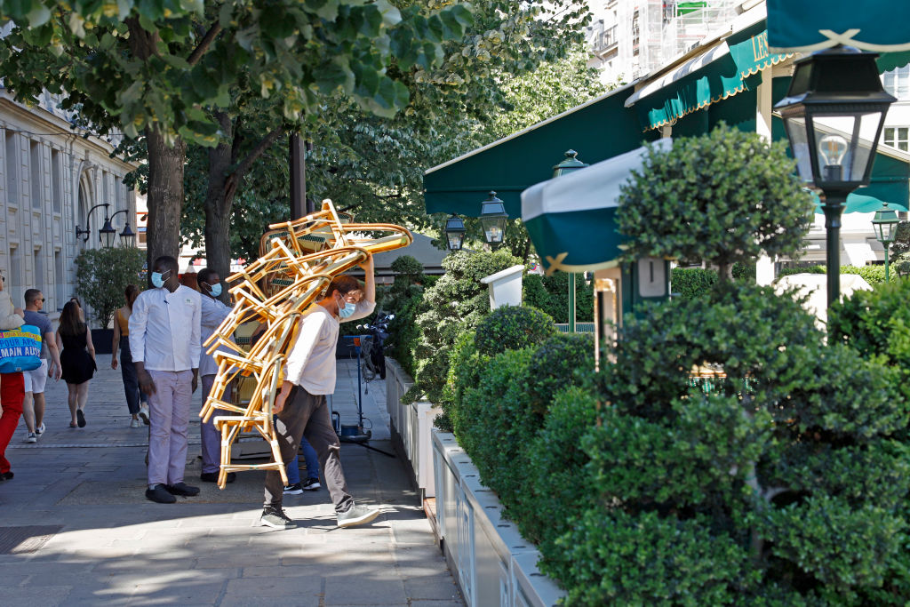 Restaurants and cafes are beginning to open back up in Paris. (Photo / Getty)
