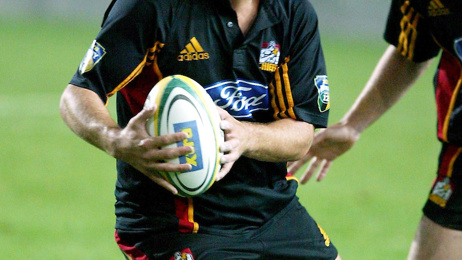 Steven Bates: Chiefs forwards aren't providing their backs with enough room to play