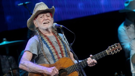 Music review with Estelle Clifford: Willie Nelson's new album