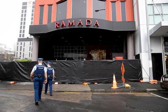Four vans could be seen dropping off Australian deportees at the Ramada Suites by Wyndham Auckland - Federal St. Photo / Dean Purcell