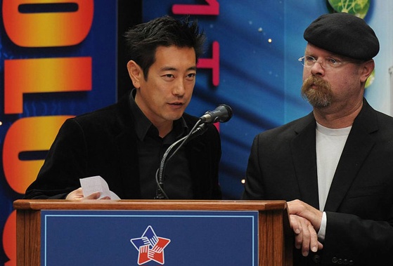Grant Imahara with Mythbusters host Jamie Hyneman. (Photo / Getty)