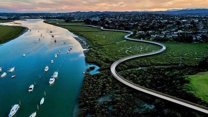 A coastal pathway for walkers, runners and cyclists connecting the Manukau and Waitemata harbours is being supported by the Government's $3b Covid-19 recovery infrastructure fund. Photo / Supplied